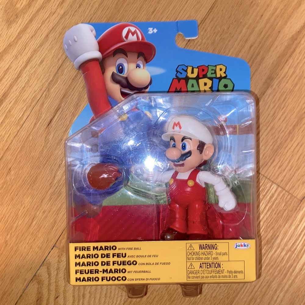 Super Mario Brothers - 4” Fire Mario Figurine w/fireball